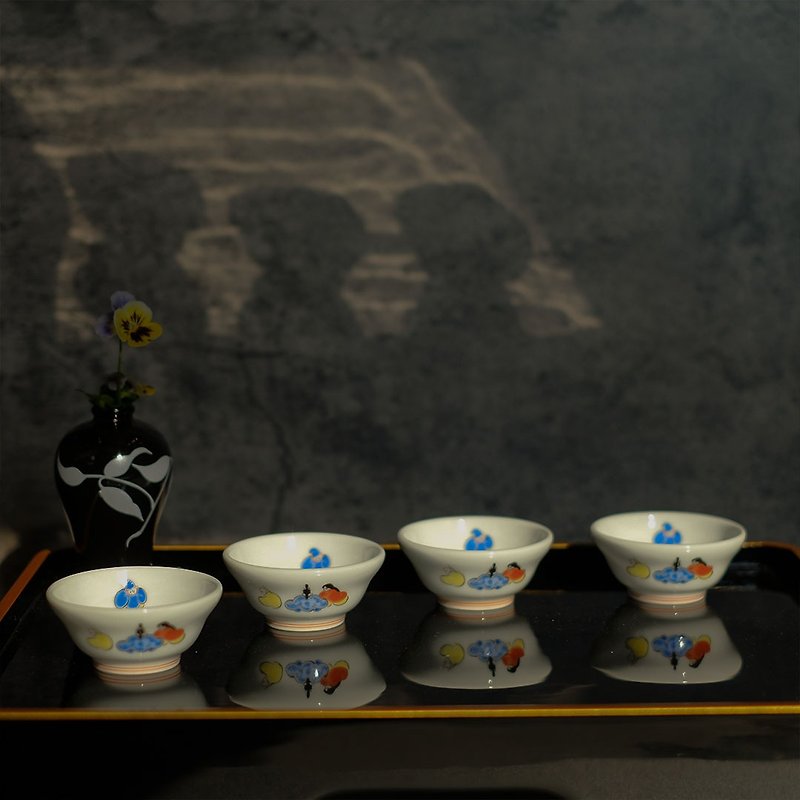 【日本古美术】釉上彩 色绘 白瓷压手杯 4客 - 茶具/茶杯 - 瓷 