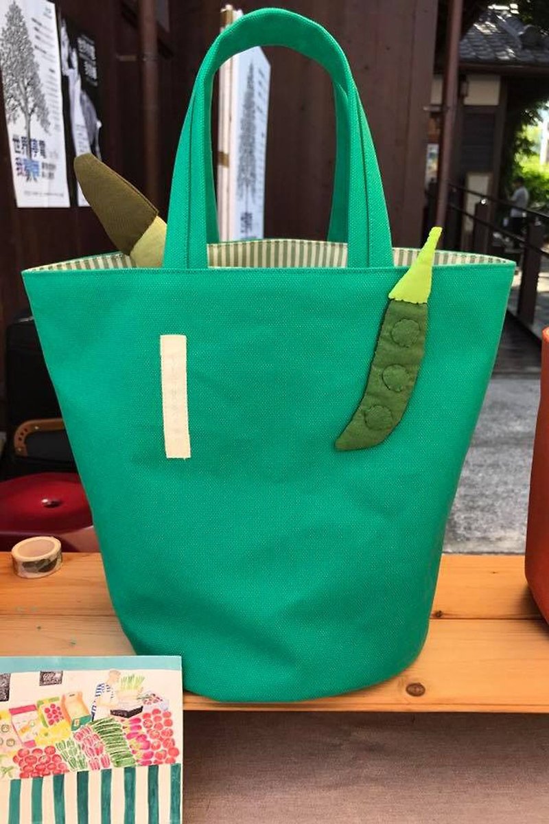 绿豌豆手提袋/便当袋/邮差绿底 - 手提包/手提袋 - 棉．麻 