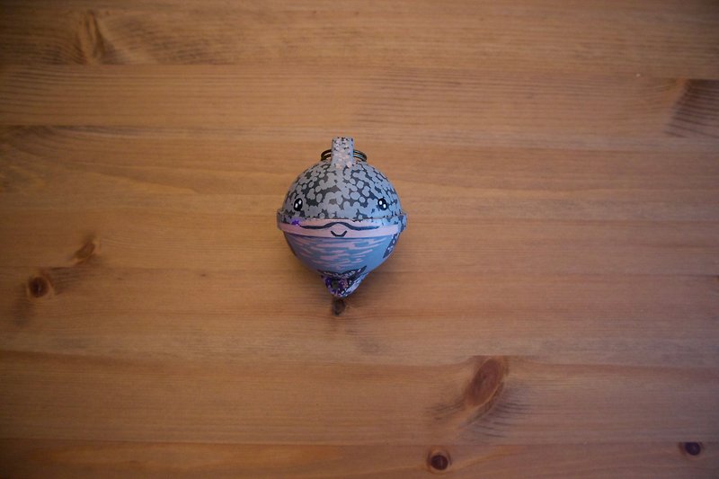 亚成年中华白海豚浮球 - 吊饰 - 塑料 