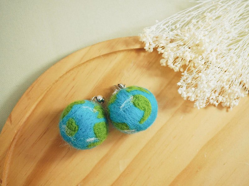 地球羊毛毡耳环 - 耳环/耳夹 - 羊毛 蓝色