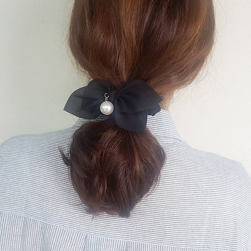 Simple black ribbon mood Romantic Hair Scrunchie,shushu,Hair Tie - 发饰 - 其他材质 黑色