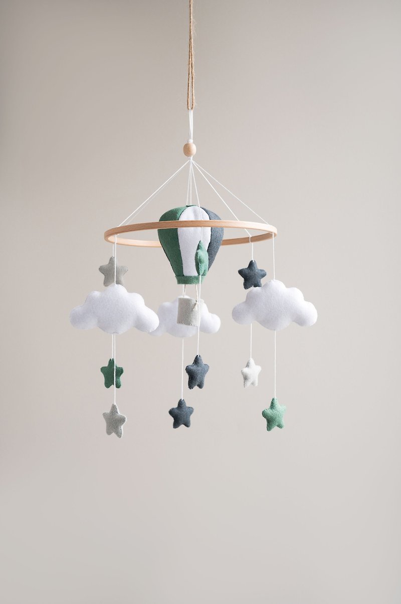 Hot air balloon mobile, travel nursery, sky theme baby mobile - 玩具/玩偶 - 环保材料 灰色