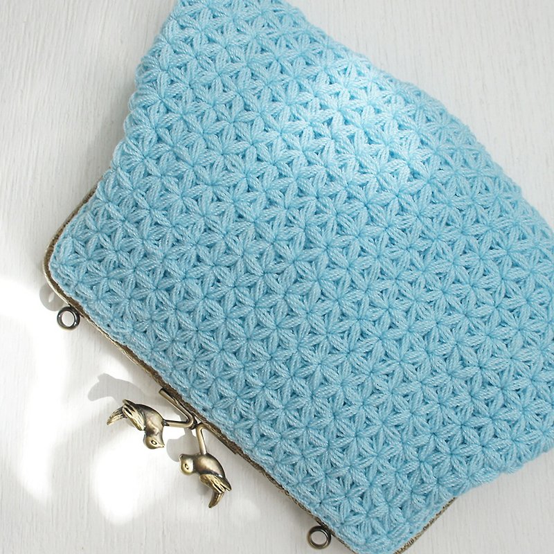 Ba-ba handmade Jasmine Stitch crochet Petit bag No.C1318 - 手提包/手提袋 - 其他材质 蓝色