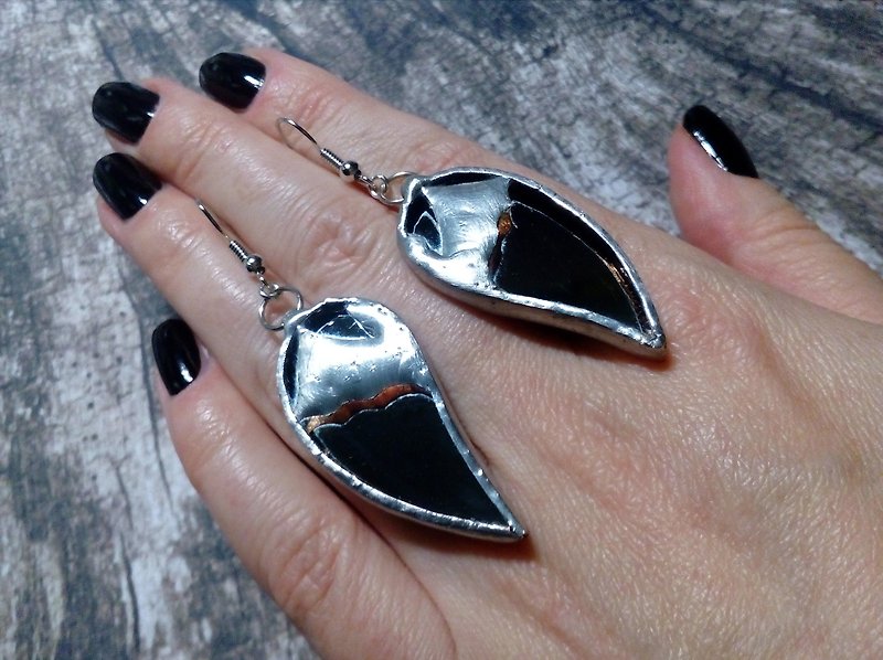 Glass BAT wings mirror earrings. goth earrings tin soldered witch earrings - 耳环/耳夹 - 玻璃 