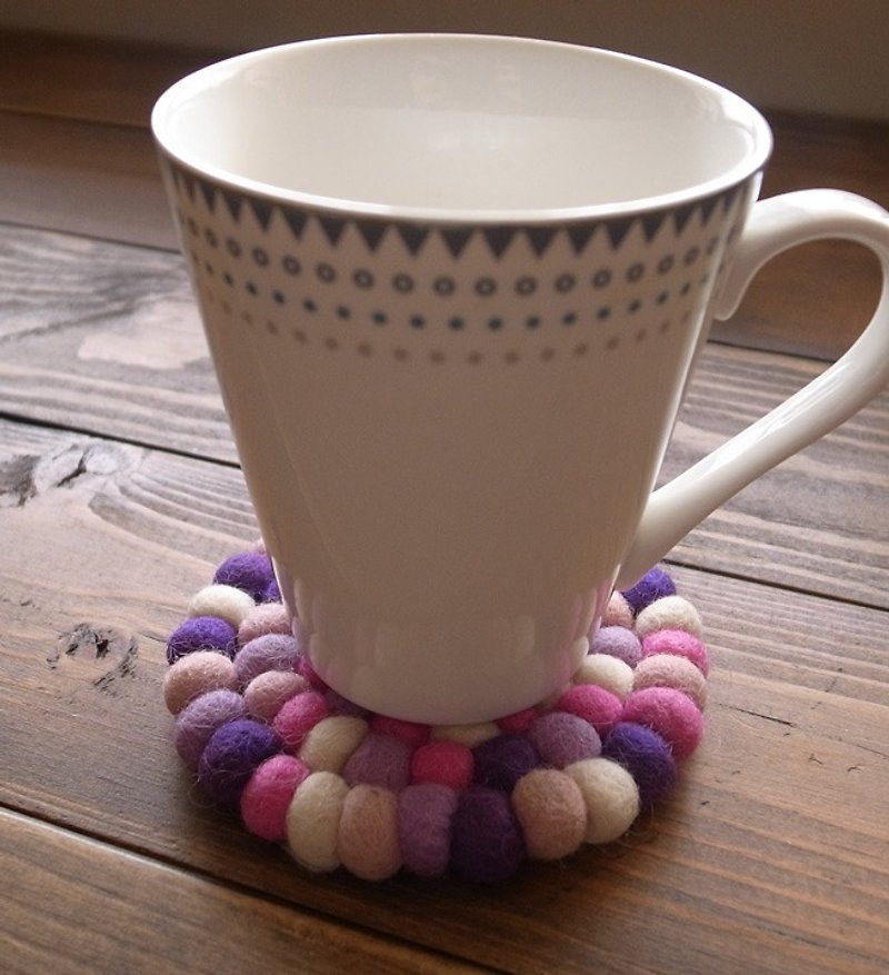 【乐拍子】尼泊尔 羊毛毡 球球 手工 杯垫（圆形_10cm_紫） - 杯垫 - 纸 紫色