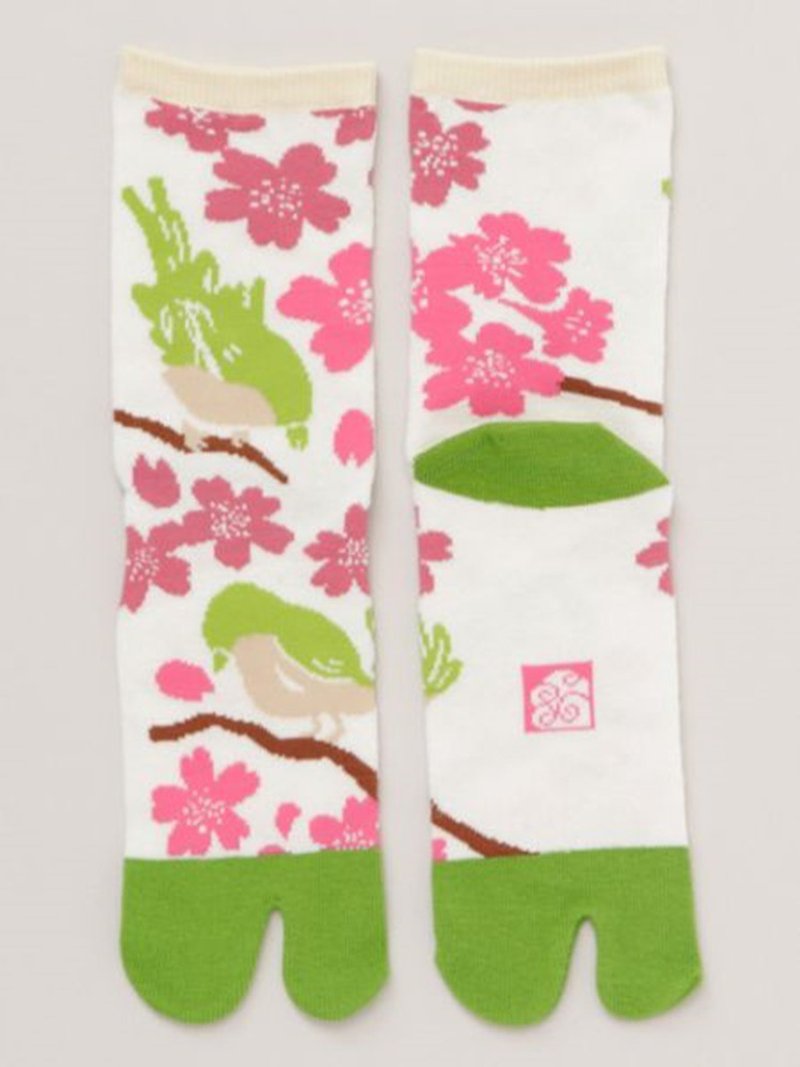 【热门预购】樱花花鸟两趾袜 足袋 (23~25cm) 7JKP8128 交换礼物 - 袜子 - 其他人造纤维 白色
