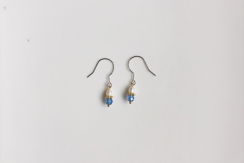 迷爱系列 珍珠天然石耳环 - 耳环/耳夹 - 其他金属 蓝色