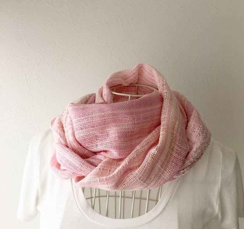 【綿：オールシーズン】手織りストール "Pink & White" - 丝巾 - 棉．麻 粉红色