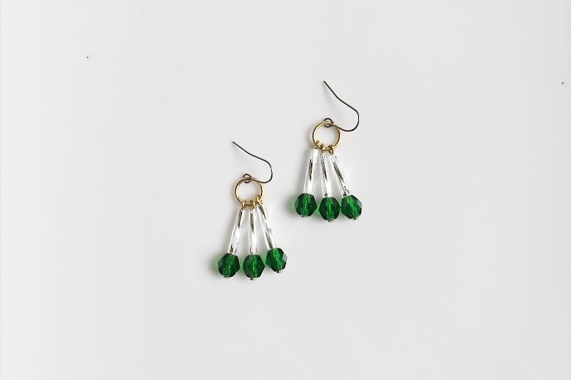 仙草冻 造型耳环 - 耳环/耳夹 - 玻璃 绿色