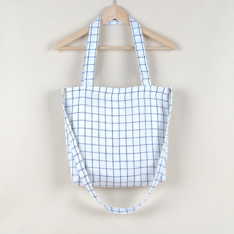 White Linen Tote Bag Blue Line Checkered - 侧背包/斜挎包 - 棉．麻 白色