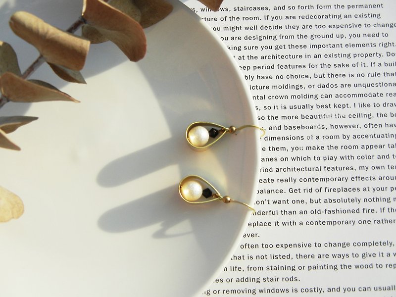 *coucoubird*水滴型黄铜珍珠耳环 - 耳环/耳夹 - 其他金属 金色