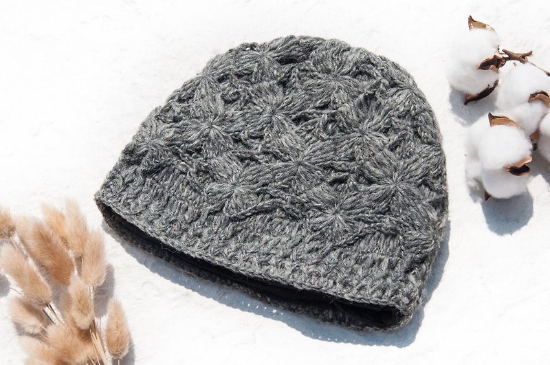 手织纯羊毛帽/针织毛帽/内刷毛手织毛帽/毛线帽-北欧风灰色花朵 - 帽子 - 羊毛 灰色
