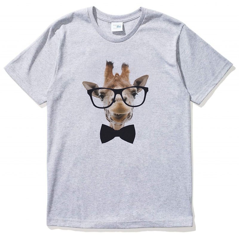 Giraffe-Bow Tie男女短袖T恤 灰色  长颈鹿 领带 眼镜 胡须 动物 文青 艺术 设计 时髦 文字 时尚 - 男装上衣/T 恤 - 棉．麻 灰色