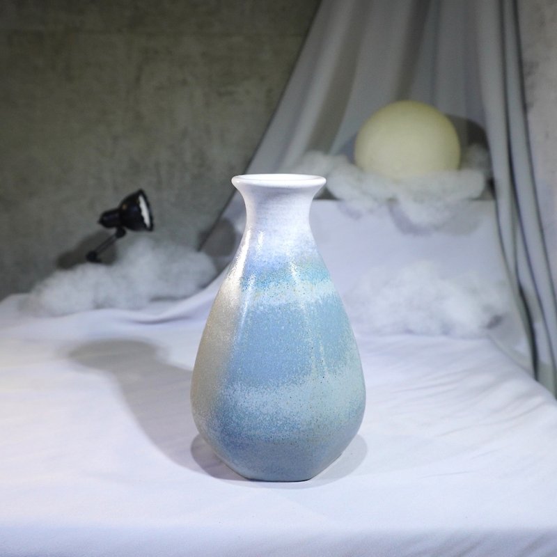 六角花瓶-高约13.5CM - 花瓶/陶器 - 陶 多色