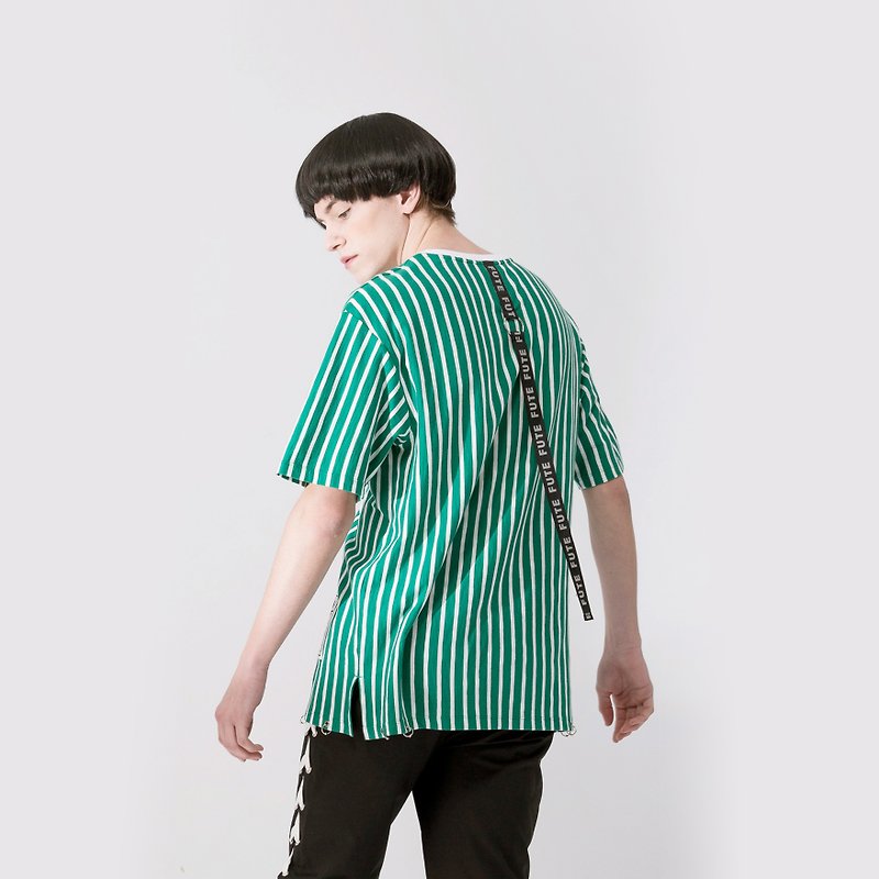 【中性款】 铁环装饰条纹短袖t-shirt / 绿白条