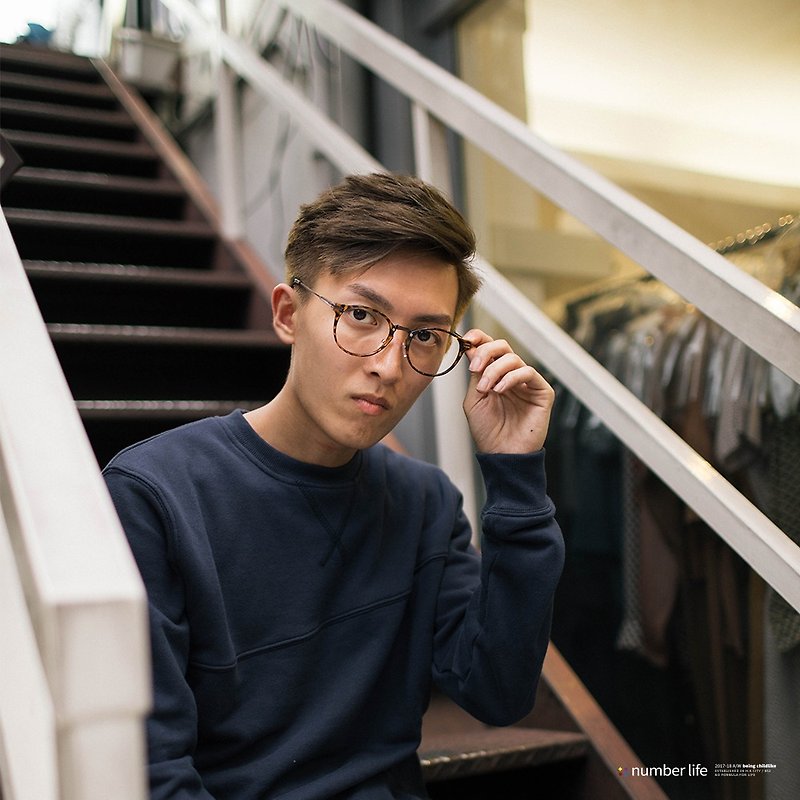 number life Splice Sweater 拼接圆领卫衣 Navy | 香港品牌 | 简约 - 中性连帽卫衣/T 恤 - 棉．麻 蓝色