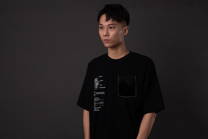 E=mc2 Oversized T-shirt 数学 爱因斯坦 - 男装上衣/T 恤 - 棉．麻 黑色