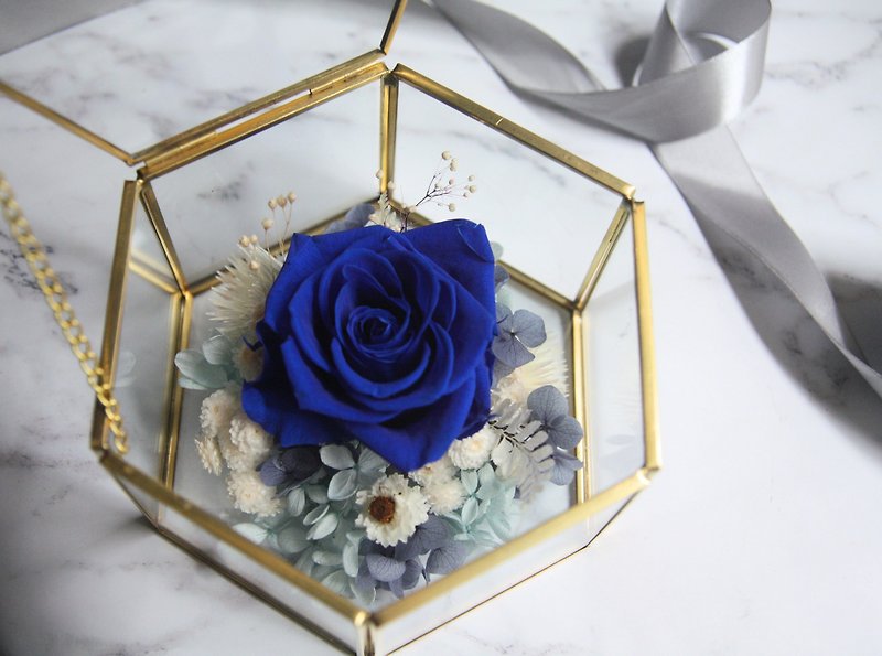 ONLY ONE丝绒蓝玫瑰盒 - 干燥花/捧花 - 植物．花 蓝色