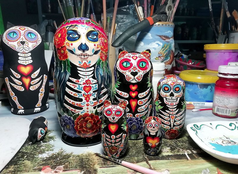 Russian Matryoshka Day Of The Dead Mexican Decor, Sugar Skull Day of the Dead - 摆饰 - 木头 黑色