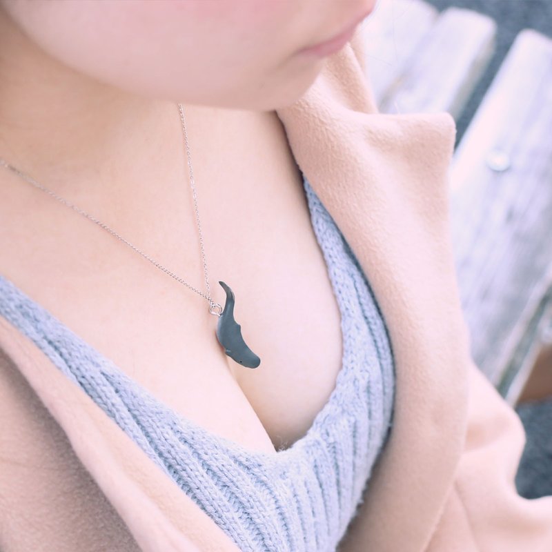 タニマダイバーNecklace / マッコウクジラ - 项链 - 塑料 黑色