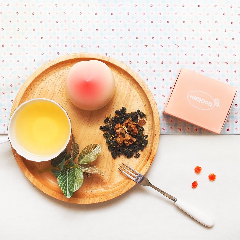 约会前的香水(白桃乌龙茶)   珠宝盒-散茶  【HERDOR 花果茶】 - 茶 - 纸 粉红色