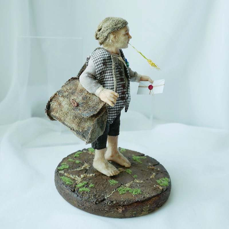 1:12 miniature polymer clay character doll | Postman Proudfoot - 其他 - 粘土 咖啡色