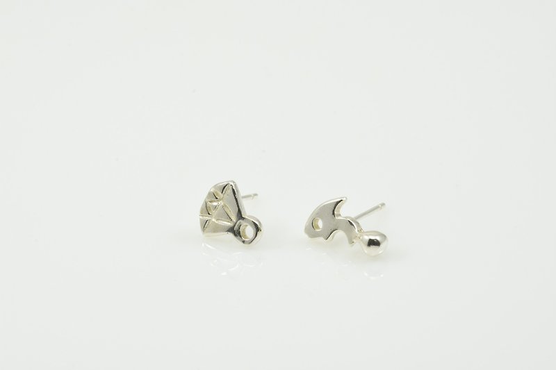 属于PonChi的银耳环 - 耳环/耳夹 - 银 灰色