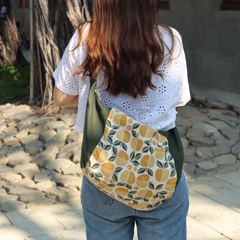 热带水果斜背行李袋(墨绿) - 侧背包/斜挎包 - 棉．麻 绿色