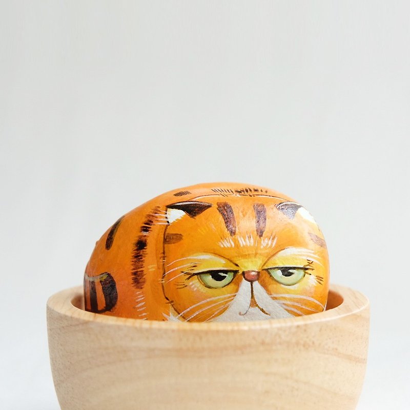 猫手拉在石头上 - 摆饰 - 石头 橘色