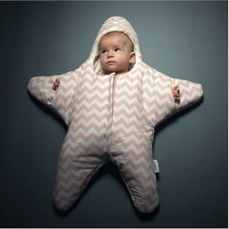 【西班牙制】(轻量版) 鲨鱼咬一口 BabyBites 100% 纯棉手作婴儿睡袋|防踢被|包巾{海星}- M 号 - 满月礼盒 - 棉．麻 多色