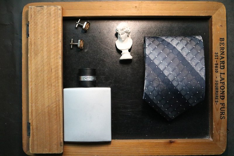 灰色波点格纹领带真丝商务型男necktie - 领带/领带夹 - 丝．绢 灰色