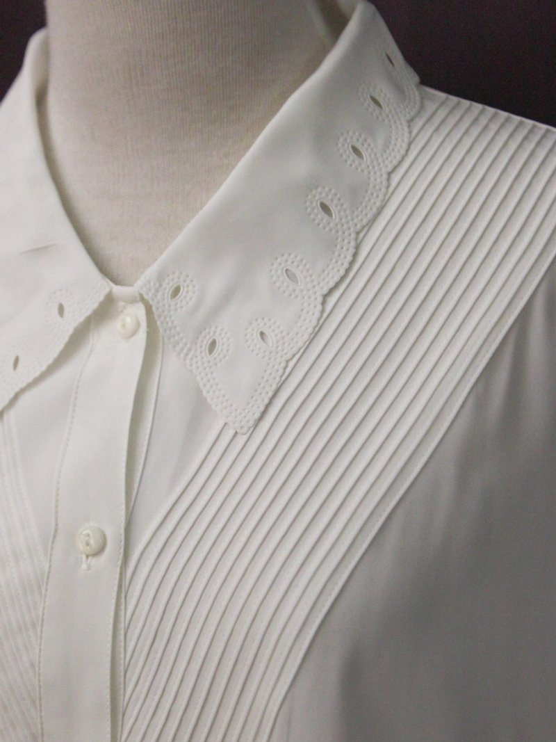 复古日本制典雅几何刺绣领v剪裁白色宽松长袖古着衬衫 - 女装衬衫 - 聚酯纤维 白色