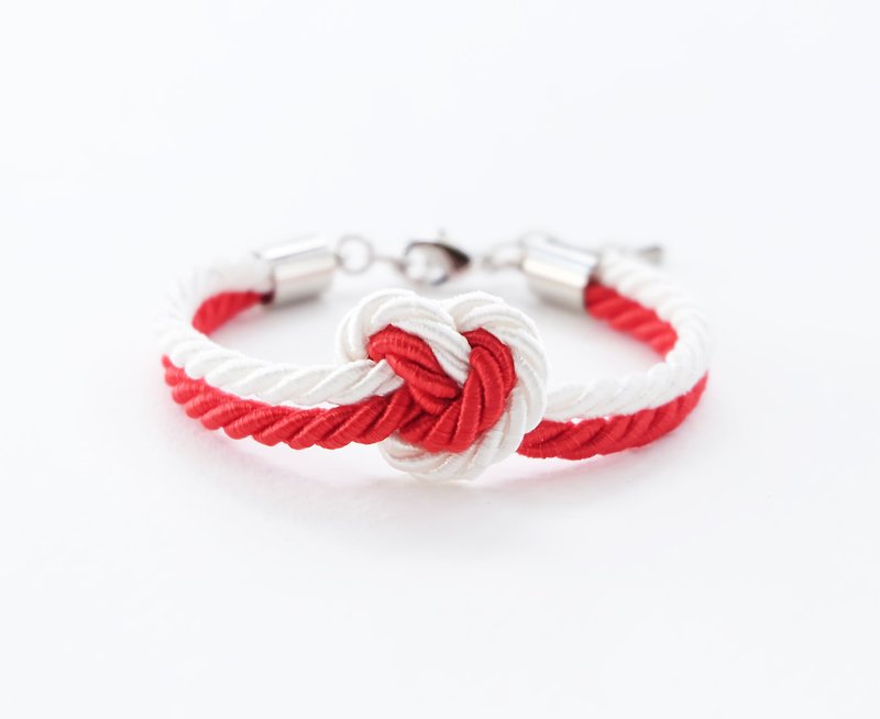 White / Red heart knot bracelet - 手链/手环 - 聚酯纤维 红色