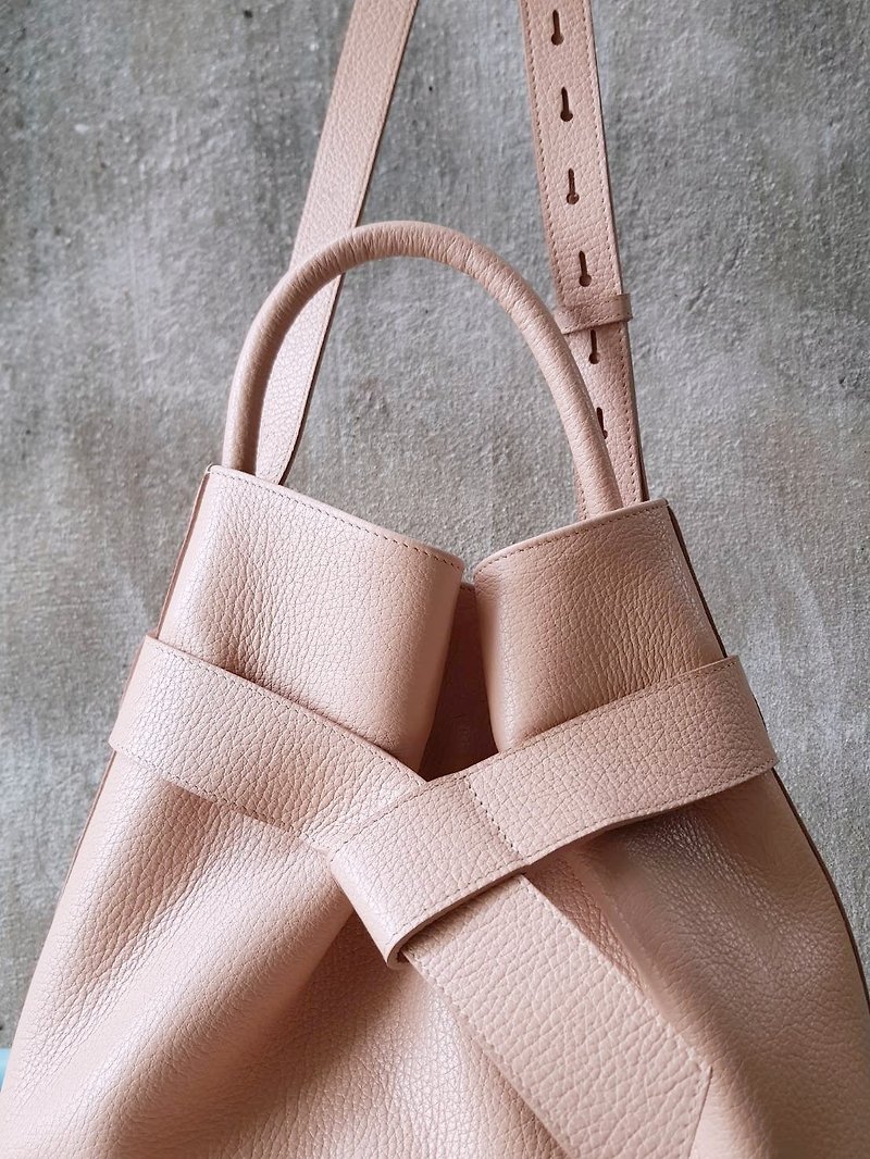 KANGAROO (Nude Pink) Leather Bucket Bag