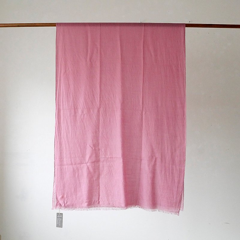 cashmere light stole natural dye/pink