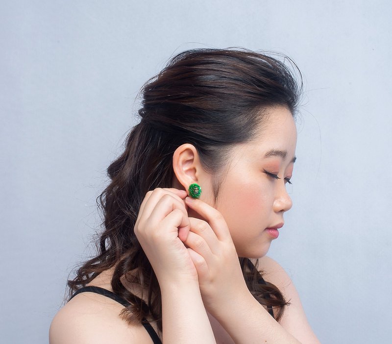 手作耳环 法国珠片/日本玻璃珠 法式优雅 Bridal - 耳环/耳夹 - 其他材质 绿色