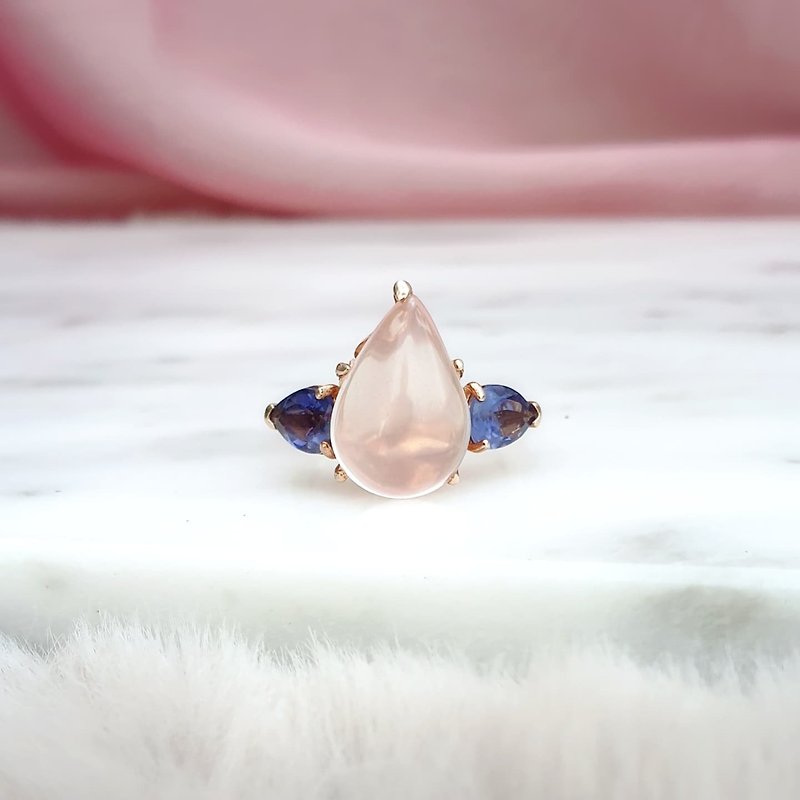 Rose quartz ring, gemstone beside Iolite, 925 Silver , rose gold plated - 戒指 - 半宝石 多色