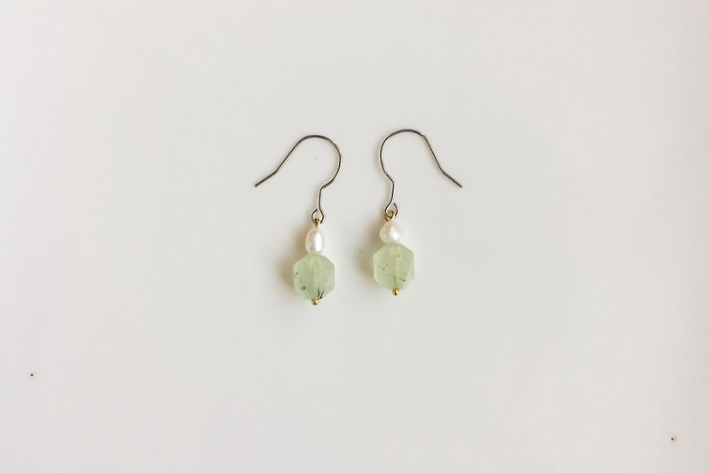 炼乳柠檬 天然石珍珠造型耳环  - 耳环/耳夹 - 宝石 绿色