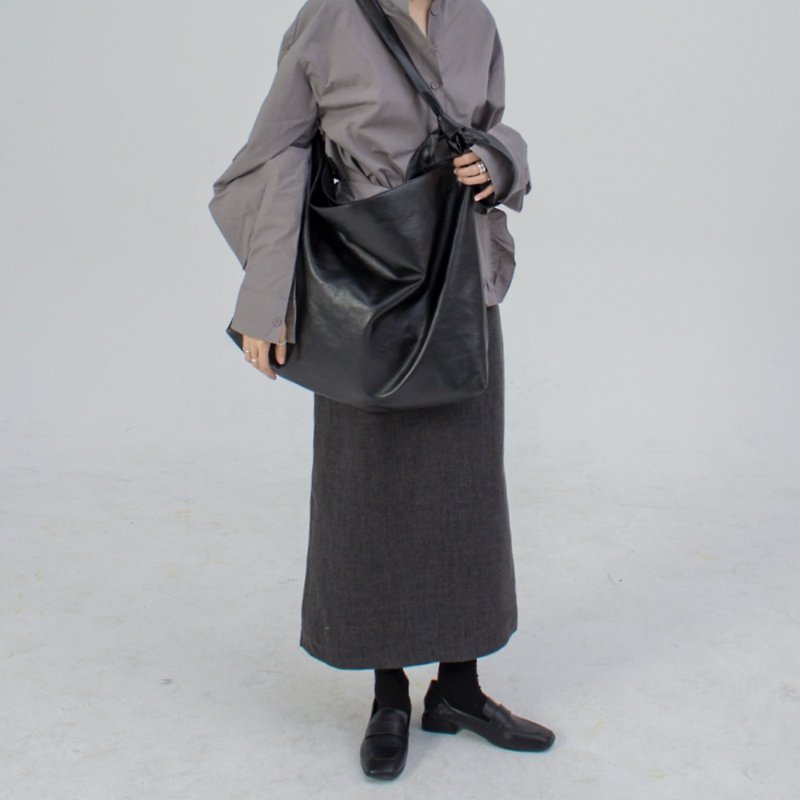 黑色 綁帶打結設計超大容量軟皮袋肩背斜挎包 極簡購物袋托特包 - 侧背包/斜挎包 - 人造皮革 黑色