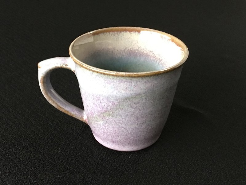 ワラ灰釉カップ - 咖啡杯/马克杯 - 陶 紫色