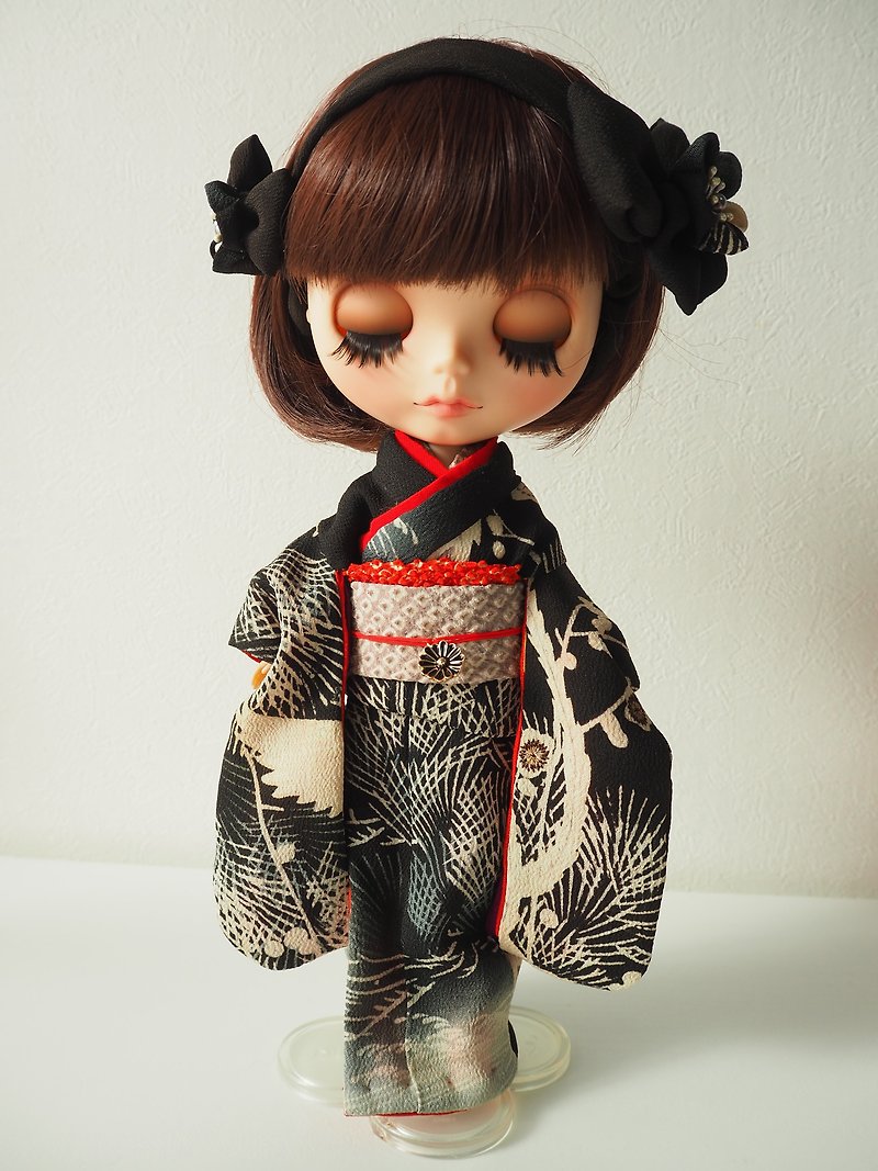 Classic black kimono