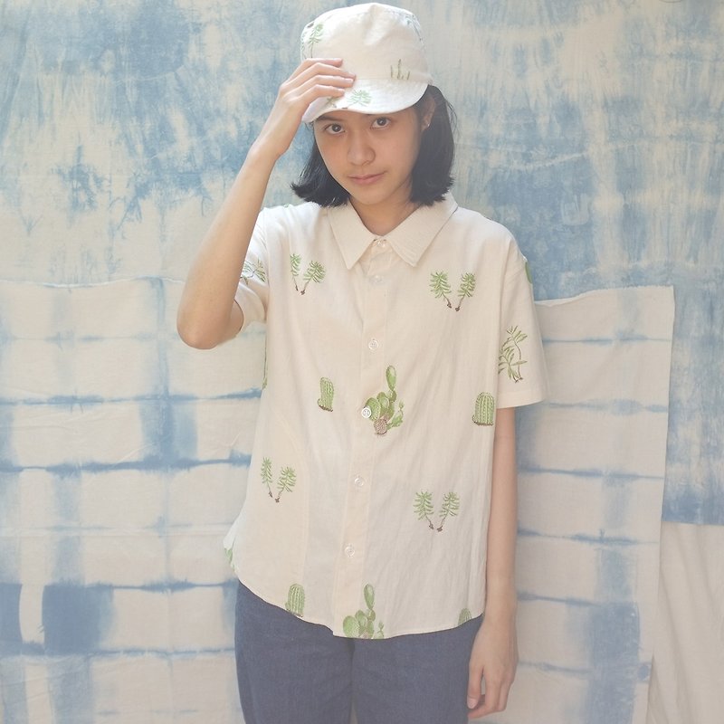 linnil: Cactus shirt with hidden pocket - limited printed on 100% cotton - 女装衬衫 - 棉．麻 白色