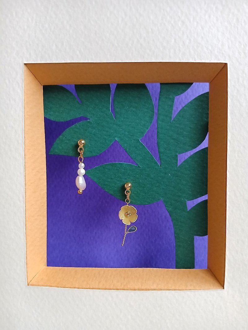 小花（山吹色）、单耳淡水珍珠型 - 耳环/耳夹 - 铜/黄铜 