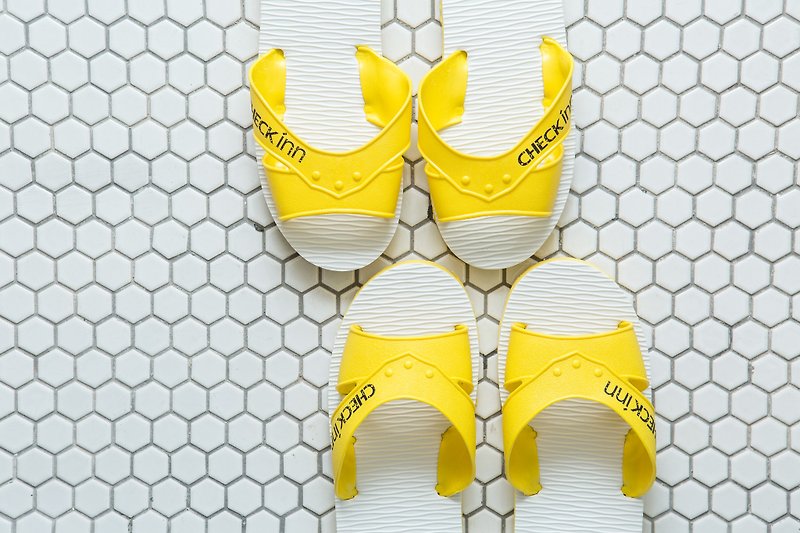 下雨天双人组合 - 雨伞 x 2 与 经典黄白拖 x 2 - 拖鞋 - 塑料 黄色