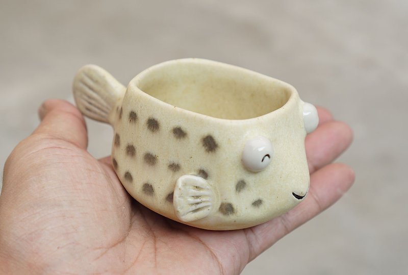 Puffer pot , Puffer plant pot , Handmade ceramics , pottery - 花瓶/陶器 - 陶 黄色