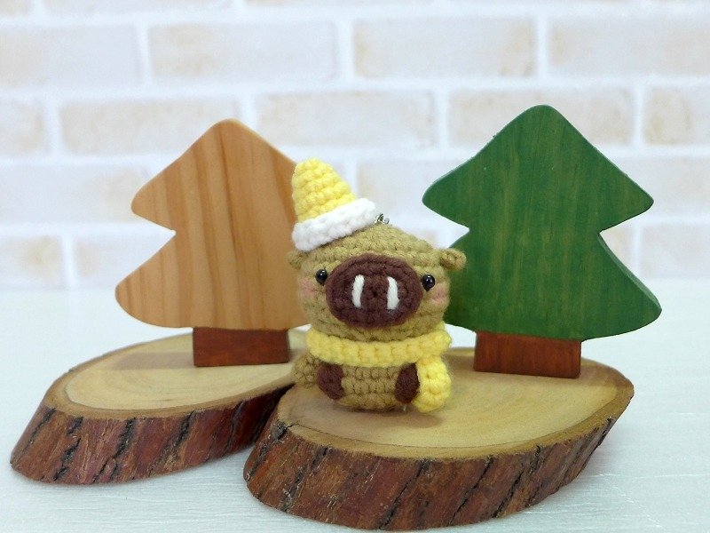 棕小猪钥匙圈-黄圣诞帽 - 钥匙链/钥匙包 - 其他材质 
