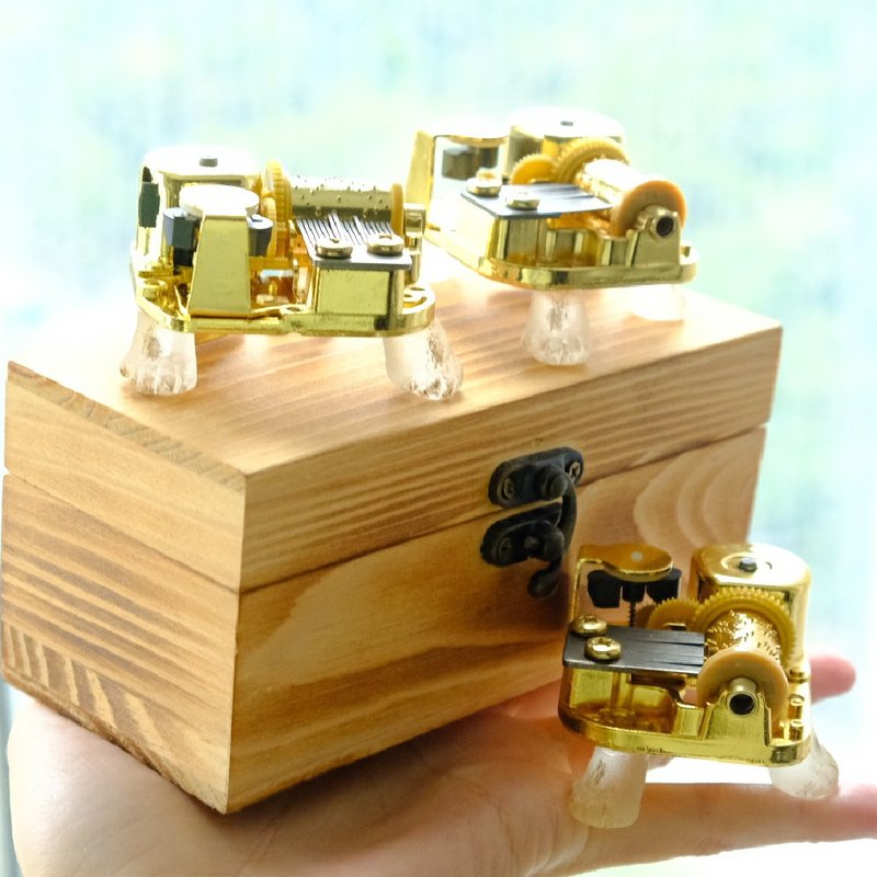 Lion's Pads Music Box Music Comb by ETPLANT - 摆饰 - 其他金属 金色