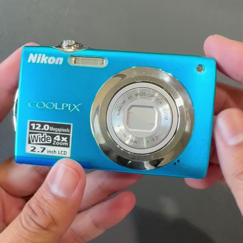 CCD超薄口袋相机 Nikon CoolPix S3000 整体六成新 数位相机 Y2K - 相机 - 其他金属 蓝色