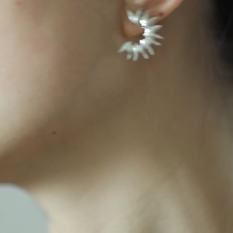 半圆形向日葵花瓣叶子耳钉耳环植物925纯银几何文艺感首饰礼物 - 耳环/耳夹 - 纯银 