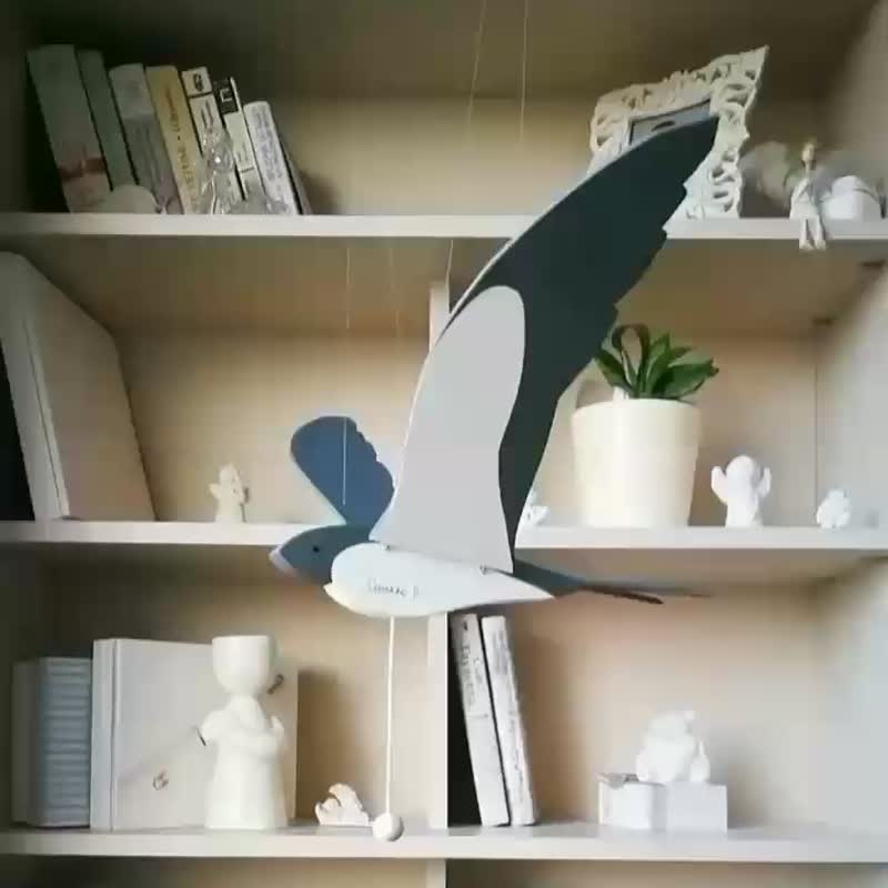 Magic flying bird; Wooden hanging decor; Home and nursery decor - 墙贴/壁贴 - 木头 灰色